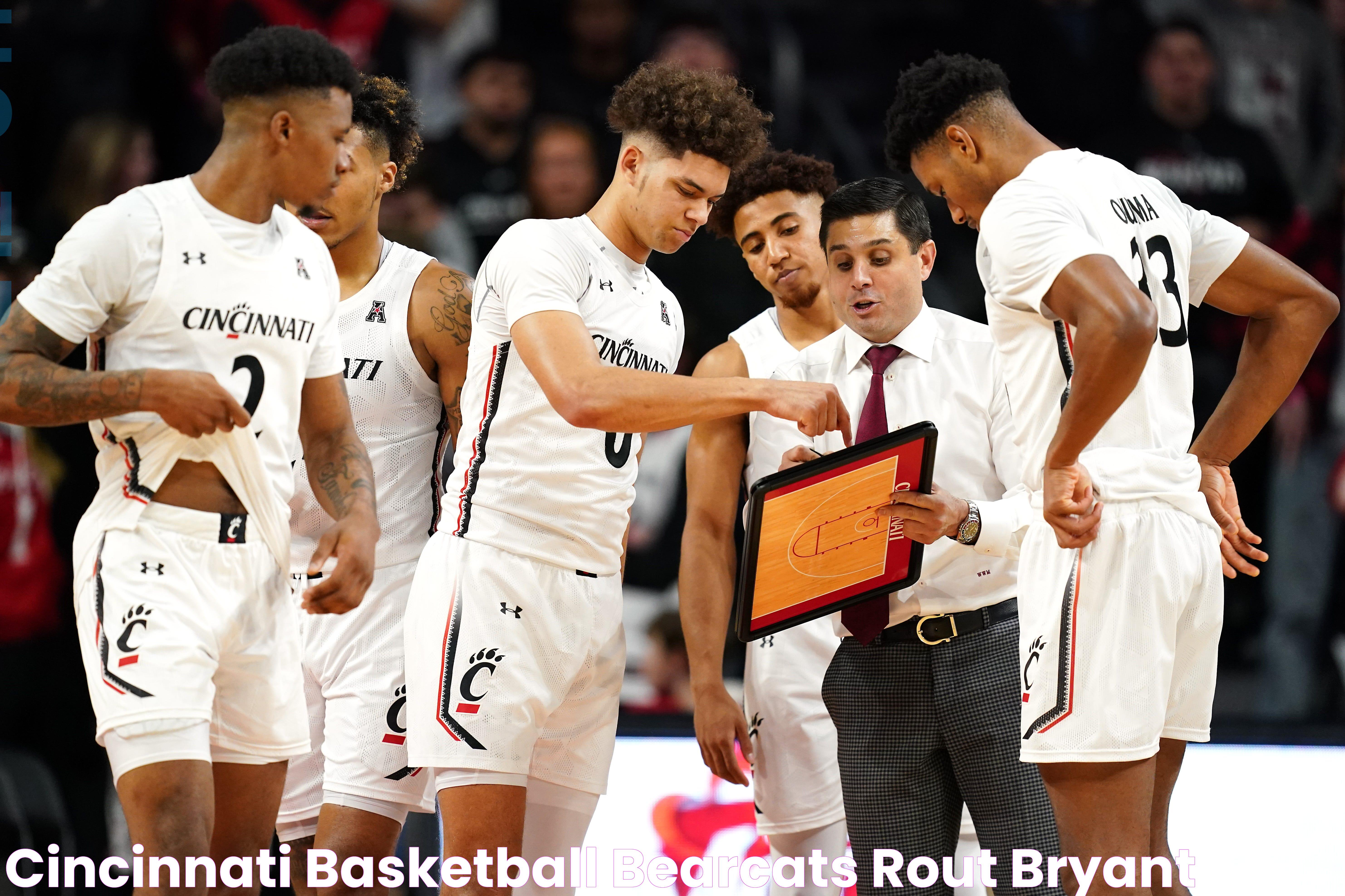 Cincinnati basketball Bearcats rout Bryant