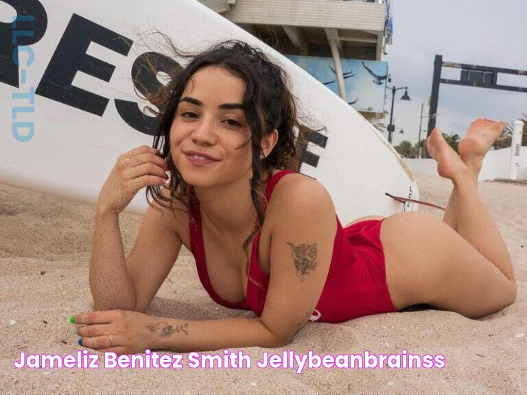 Jameliz Benitez Smith (jellybeanbrainss)