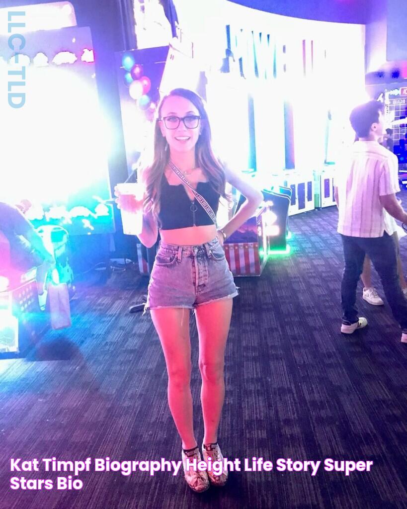 Kat Timpf Biography, Height & Life Story Super Stars Bio